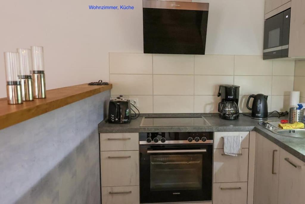 Freundliche Wohnung Mit Parkplatz Und Terrasse Neubrandenburg Exterior photo